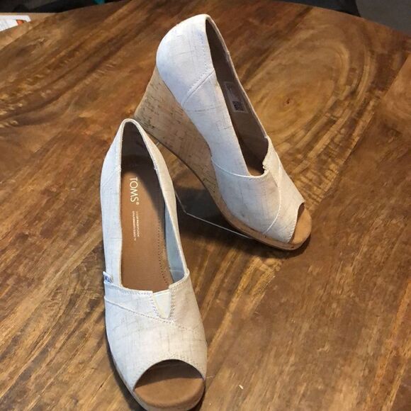TOMS - WOMENS CLASSIC WEDGE size 7.5 - Picture 2 of 9